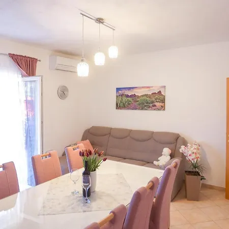 Near With The Balcony Podstrana